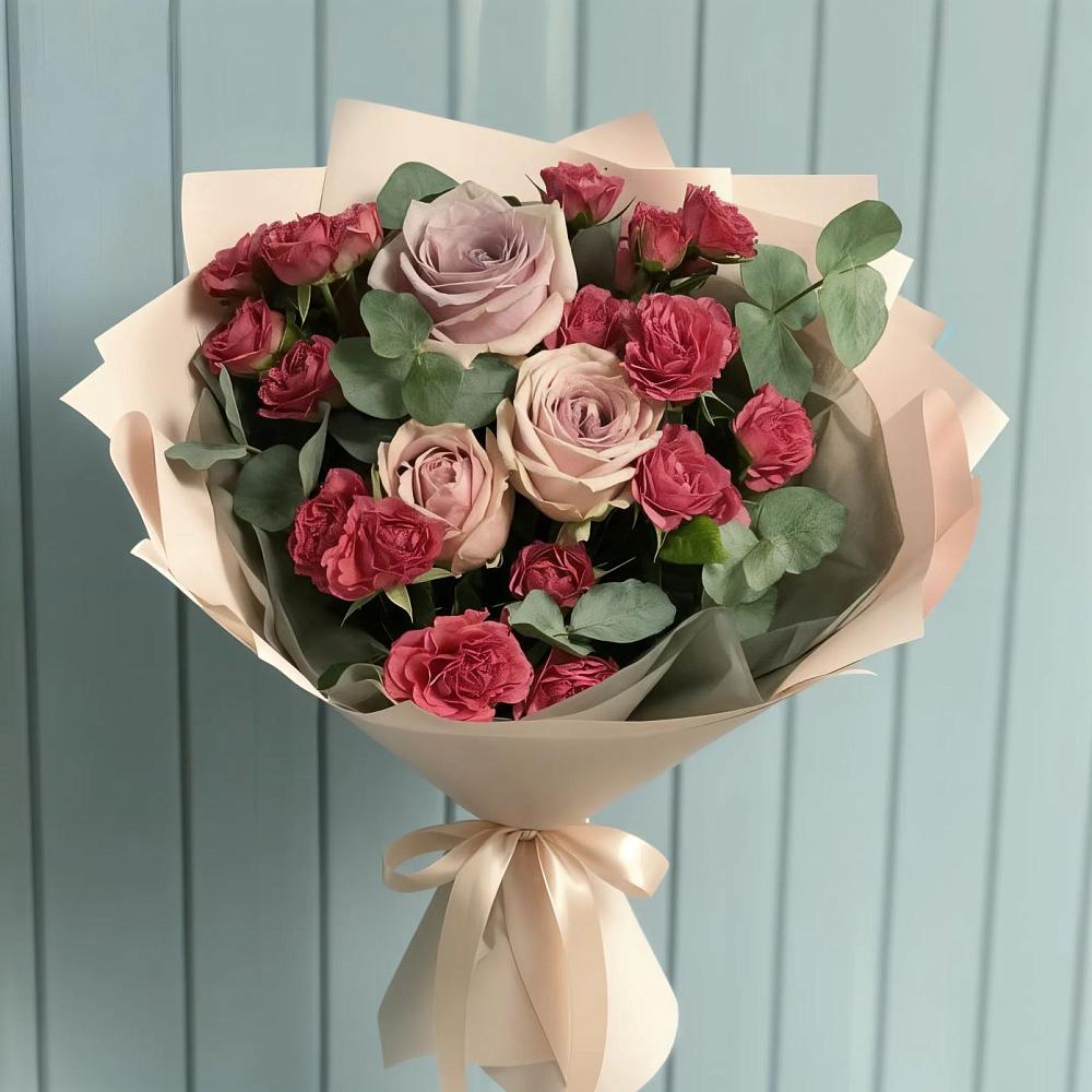 Букет цветов из: Гвоздики и Розы в Корсакове