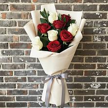 Букет цветов из:  Розы в Корсакове