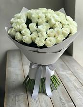 Букет 35 Белых роз в Корсакове