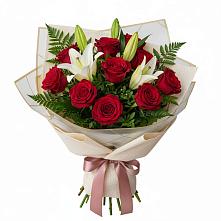 Букет цветов из:  Лилии и Розы #REPLACE_PRED# Корсакове