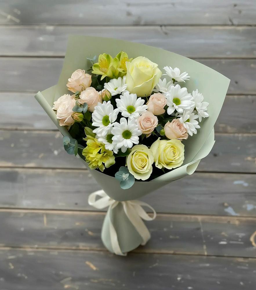 Букет цветов из: Альстромерии, Розы и Хризантемы в Корсакове