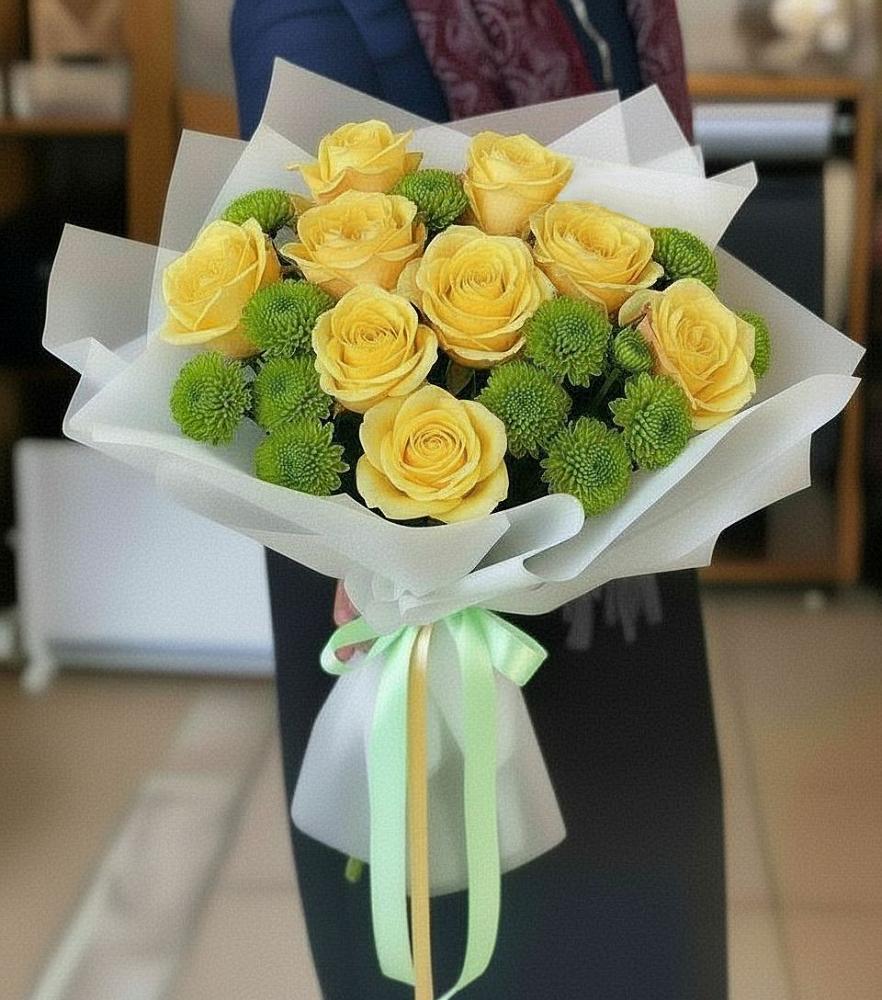 Букет цветов из: Хризантемы и Розы в Корсакове