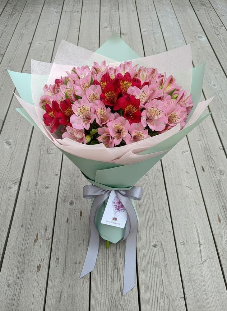 Букет цветов из: Альстромерии в Корсакове