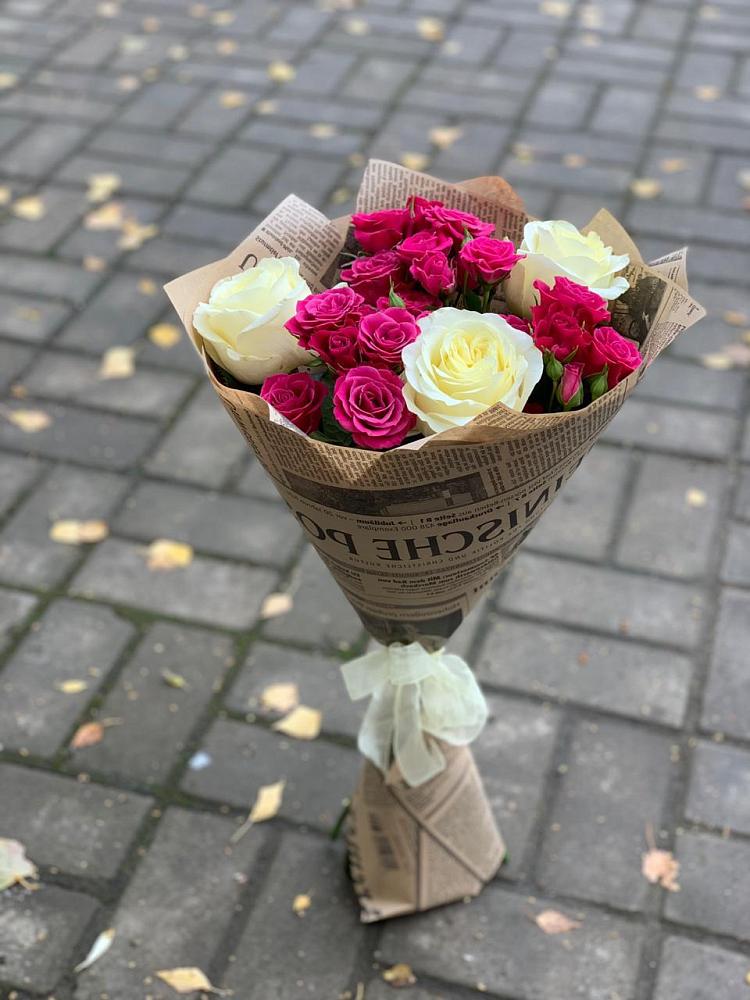 Букет цветов из: Розы в Корсакове