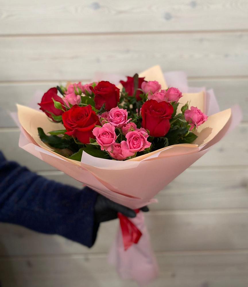 Букет цветов из: Розы в Корсакове