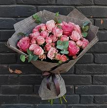 Букет цветов из:  Розы в Корсакове
