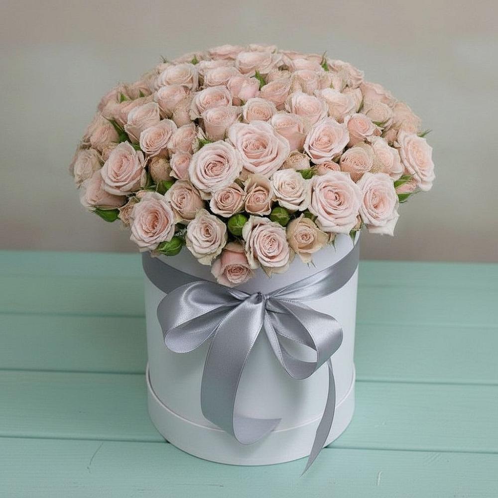 Цветочная композиция из Розы в шляпной коробке в Корсакове